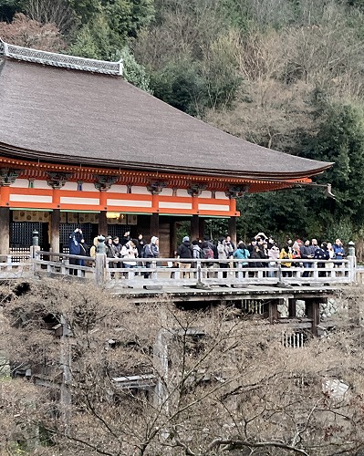 清水寺・奥の院前からの写真は何時が一番きれい？