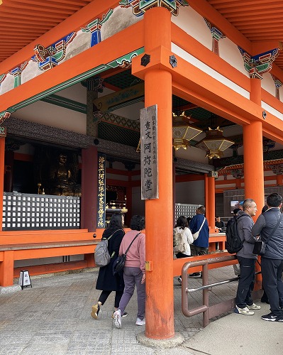 阿弥陀堂と三重塔／諸堂を見渡せるスポットへの行き方は？